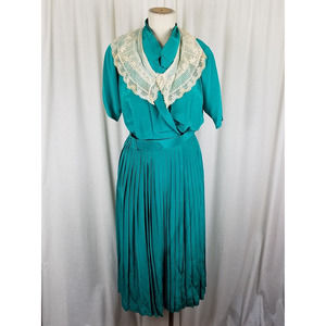 Vintage Carole M Studio Wrap Blouson Lace Collar Pleated Skirt Dress Womens 12